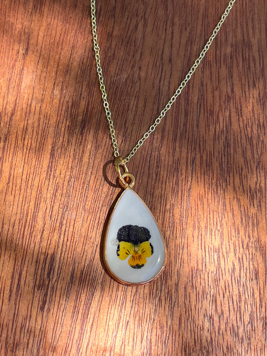 Pansy Necklace