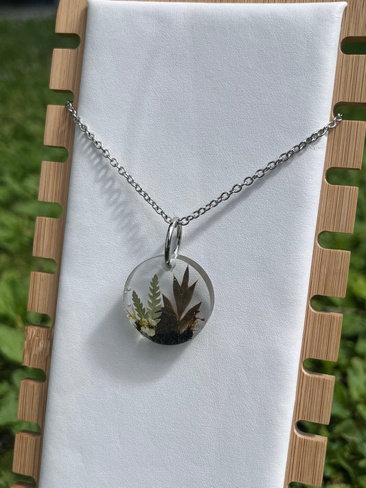 Terrarium necklace